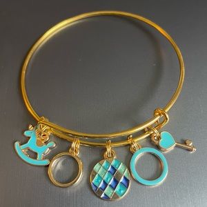 “Precious Little Rocking Horse”🐴 Bangle in Gold-tone